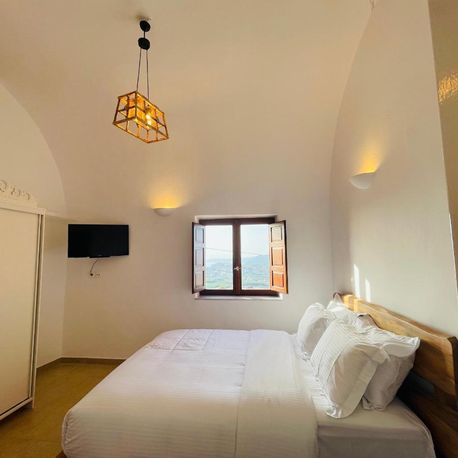 Diva Santorini Luxury Villa Pýrgos Exteriör bild